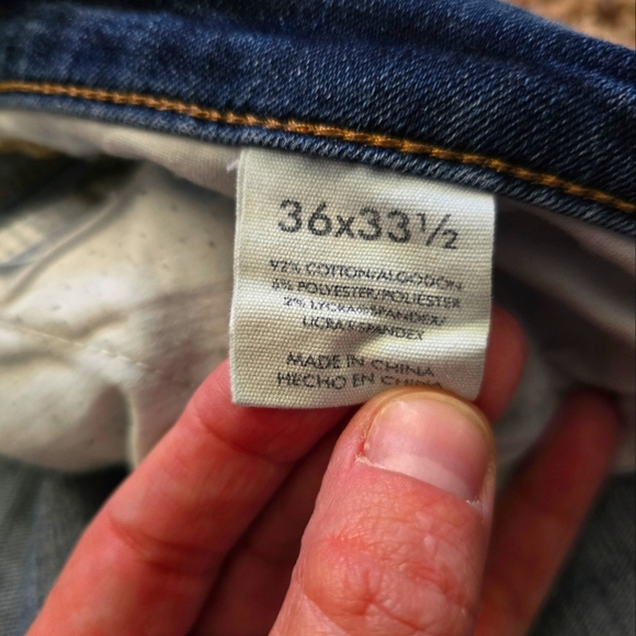 BKE Payton midrise Bootcut distressed jeans, size 36×33 1/2 - Picture 4 of 4